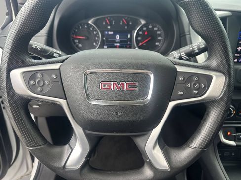 Used 2024 GMC Terrain SLE FWD image 23