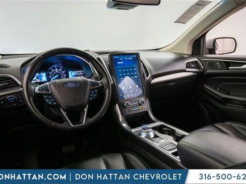 Used 2022 Ford Edge Titanium image 23