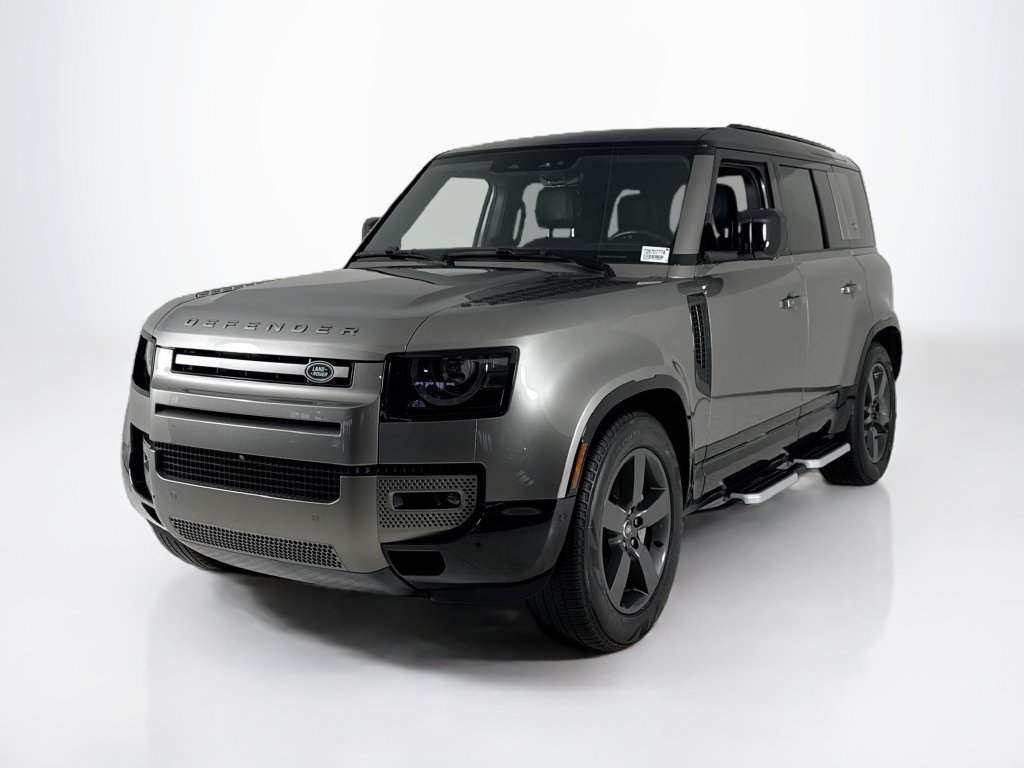 Used 2024 Land Rover Defender 110 X-Dynamic SE AWD/4WD image 1
