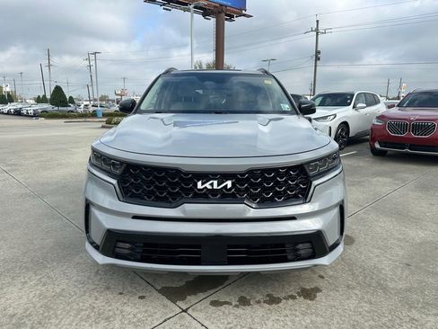 Used 2022 Kia Sorento SX image 4