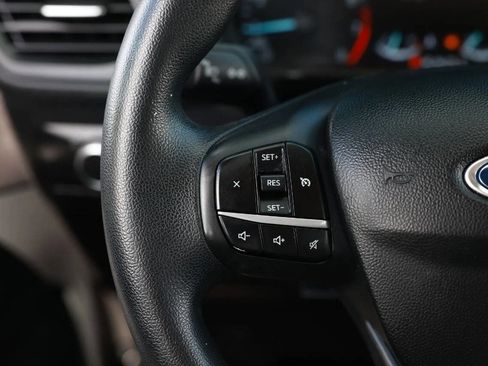 Used 2020 Ford Escape SE image 14