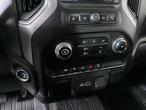 Used 2023 GMC Sierra 1500 Pro w/ Pro Value Package AWD/4WD image 17