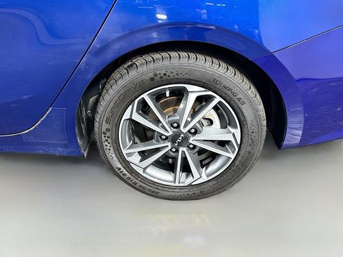 Used 2023 Kia Forte LXS image 36