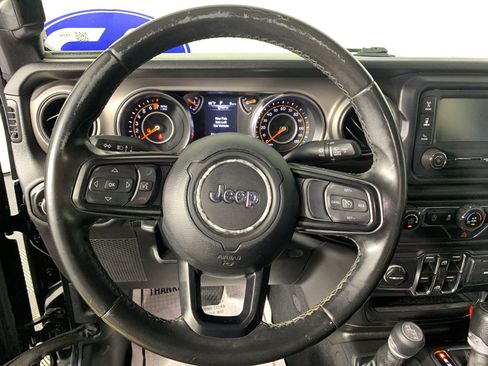 Used 2020 Jeep Gladiator Sport w/ Quick Order Package 24S AWD/4WD image 22
