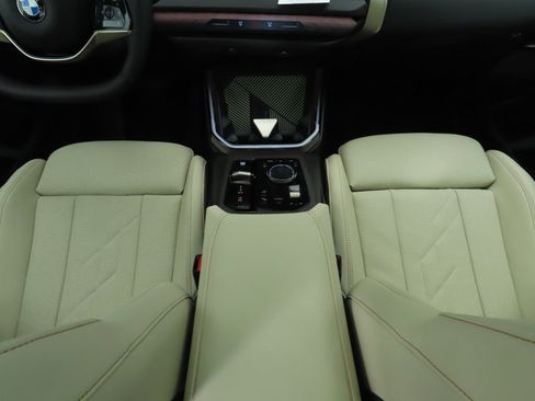 Certified 2025 BMW X3 xDrive30i w/ Premium Package image 18