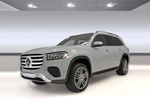 Used 2025 Mercedes-Benz GLS 450 4MATIC image 40