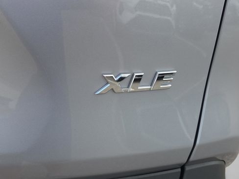 Certified 2025 Toyota RAV4 XLE w/ Convenience Package FWD image 33