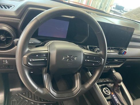 Used 2023 Chevrolet Colorado Trail Boss w/ Advanced Trailering Package AWD/4WD image 12