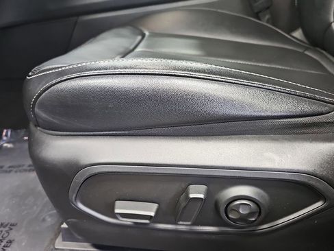 Used 2024 Jeep Grand Cherokee L Limited w/ Luxury Tech Group II image 29