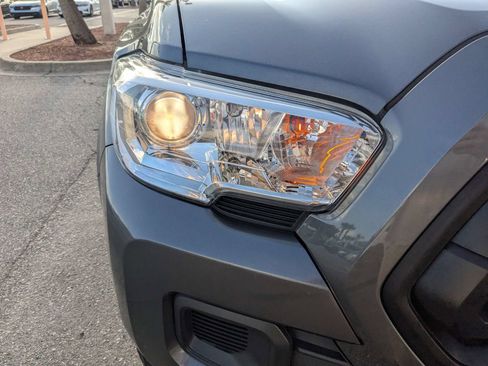 Used 2022 Toyota Tacoma SR AWD/4WD image 10