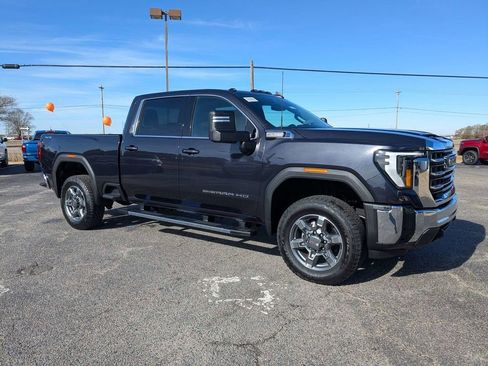 New 2026 GMC Sierra 2500 SLE w/ SLE Value Package; image 3