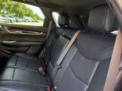 Used 2020 Cadillac XT5 Premium Luxury FWD image 15