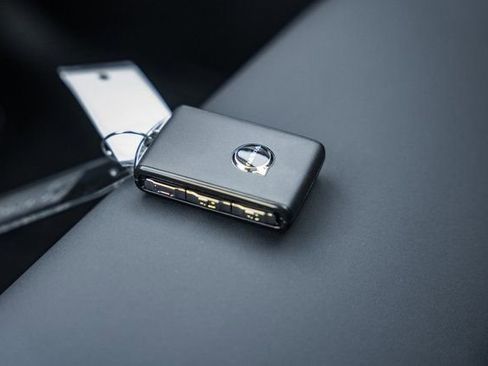 New 2026 Volvo XC90 B6 Plus w/ Protection Package Premier image 44