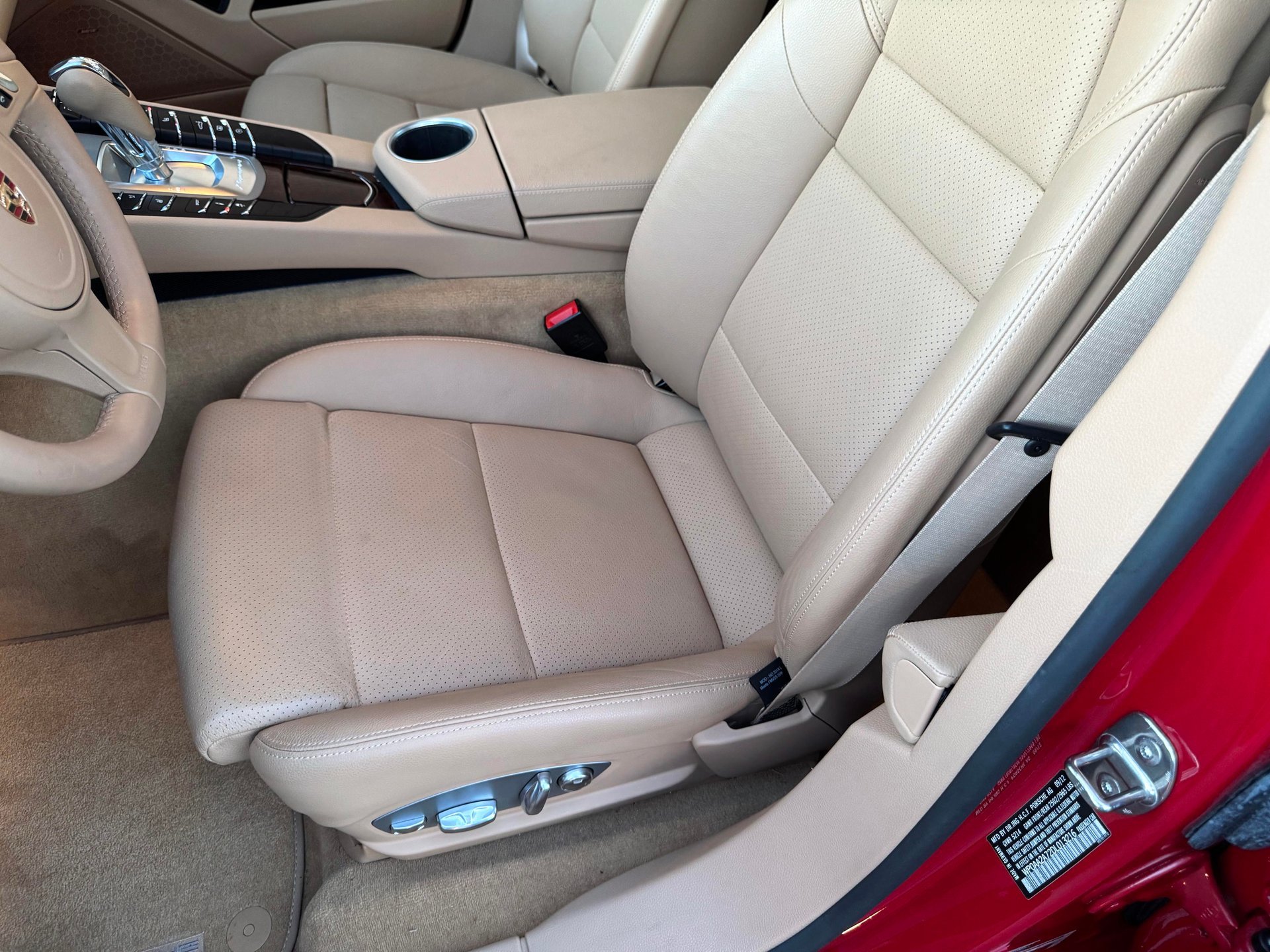 Used 2013 Porsche Panamera image 28