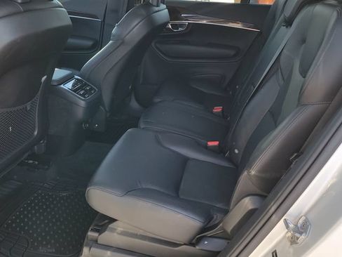 Used 2017 Volvo XC90 T6 Momentum w/ Vision Package AWD/4WD image 8