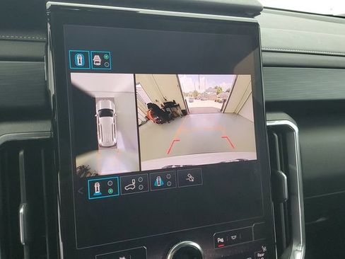 Used 2025 GMC Acadia Elevation FWD image 30