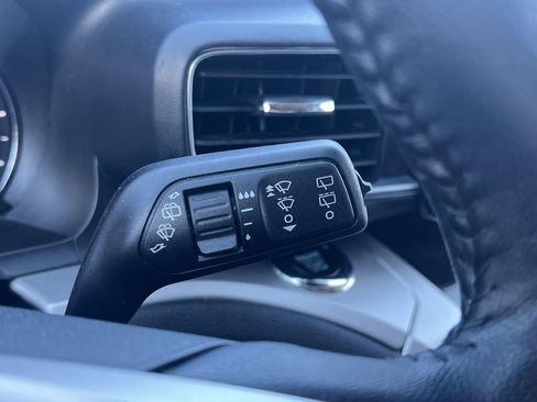 Certified 2022 Ford Explorer XLT w/ Equipment Group 202A image 14