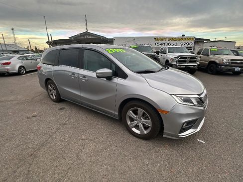 Used 2018 Honda Odyssey EX-L image 2