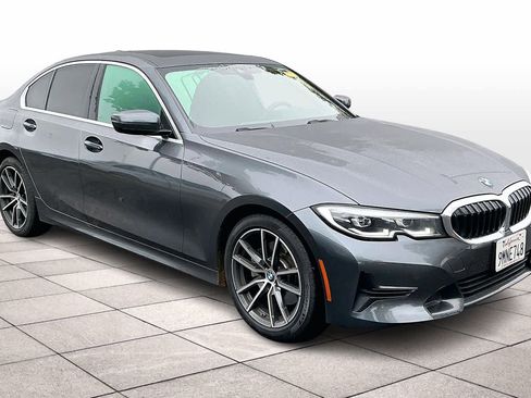 Used 2020 BMW 330i Sedan w/ Premium Package image 2