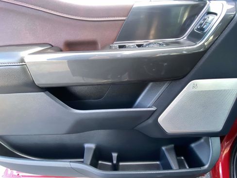 Used 2023 Ford F150 Lariat w/ Equipment Group 502A High image 17