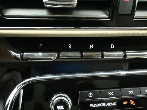 Certified 2023 Lincoln Navigator Reserve AWD/4WD image 14