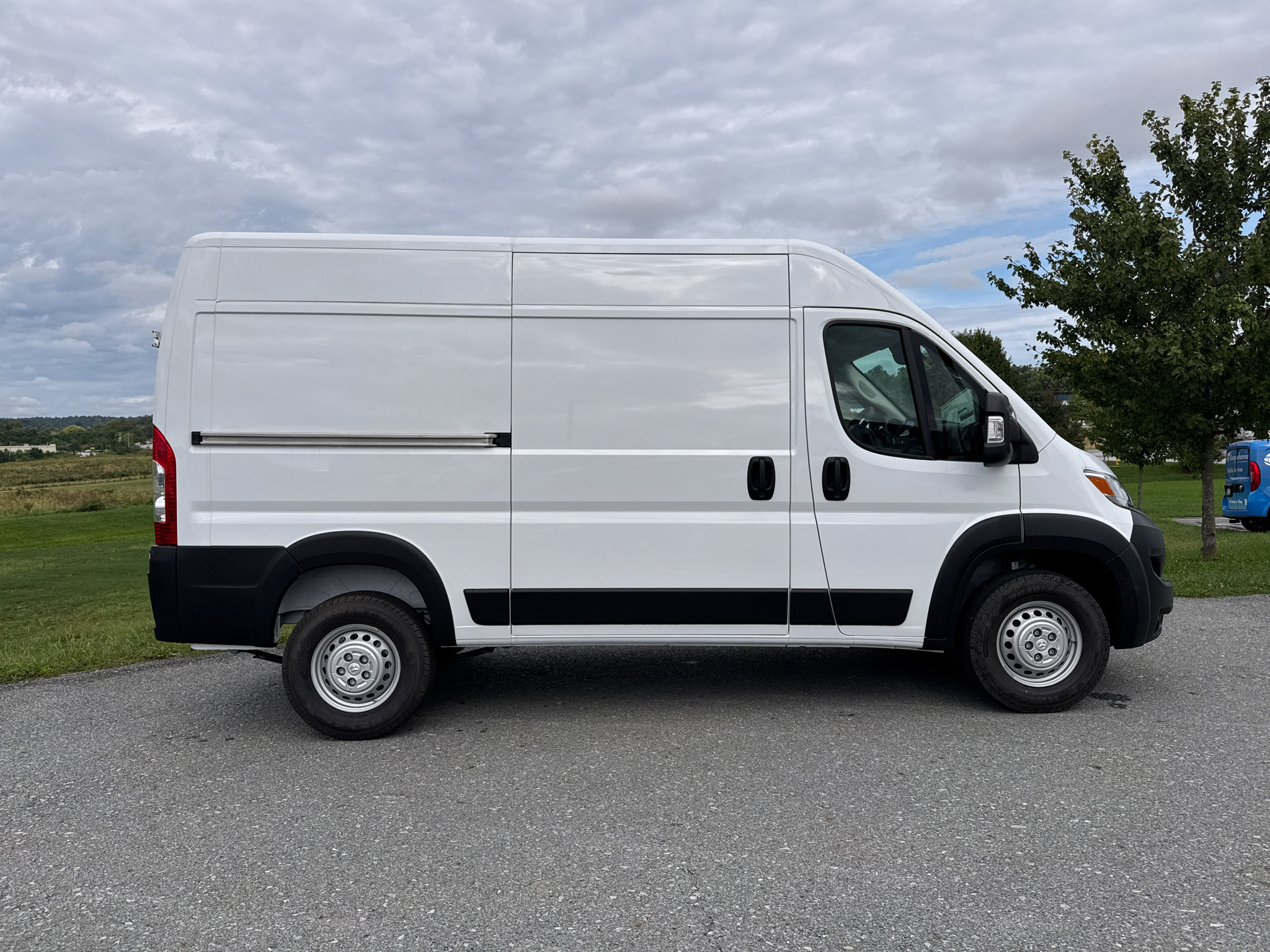 New 2026 RAM ProMaster 1500 w/ Convenience Group FWD image 15