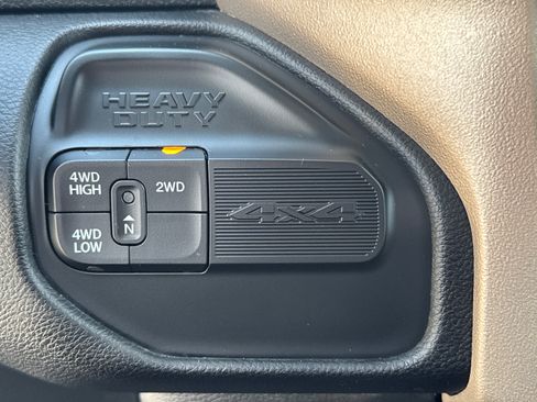 Used 2024 RAM 2500 Laramie w/ Safety Group AWD/4WD image 15
