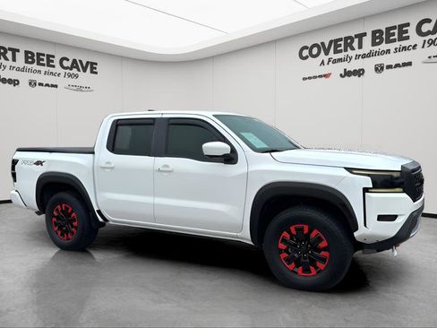 Used 2024 Nissan Frontier PRO-4X w/ Pro Convenience Package image 11