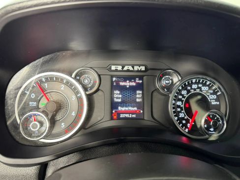 Used 2024 RAM 3500 Tradesman w/ Chrome Appearance Group AWD/4WD image 14