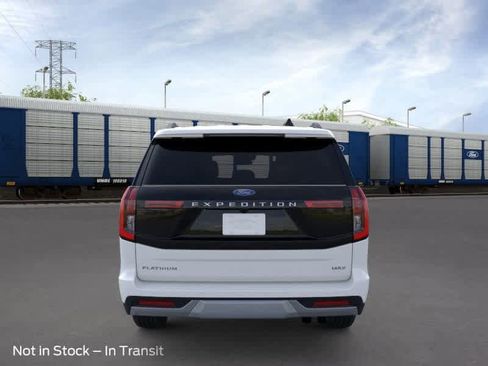 New 2026 Ford Expedition Max Platinum image 5