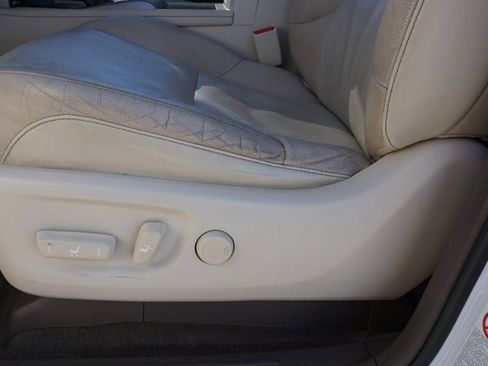 Used 2015 Lexus GX 460 image 23