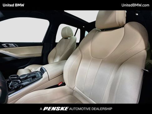 Used 2021 BMW X5 sDrive40i w/ Premium Package RWD image 12