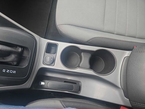 Used 2015 Ford Escape SE w/ Equipment Group 201A image 13