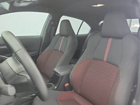 Used 2025 Toyota Corolla SE FWD image 18