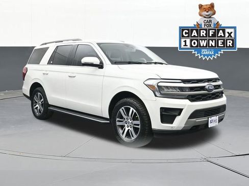 Used 2023 Ford Expedition XLT image 1