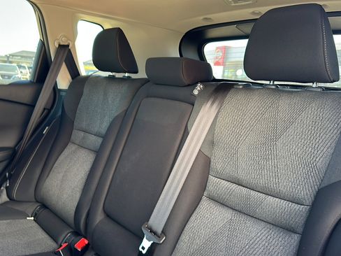 Certified 2025 Nissan Rogue SV image 19