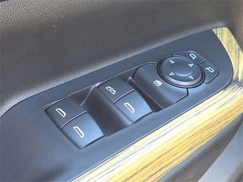 Used 2019 GMC Acadia Denali w/ Technology Package image 18