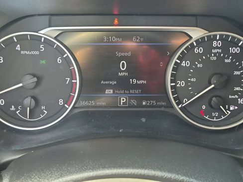 Used 2025 Nissan Sentra SV FWD image 16