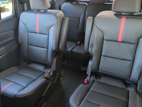 New 2026 Chevrolet Traverse RS w/ LPO, Floor Liner Package image 8