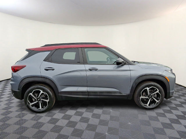Used 2021 Chevrolet TrailBlazer RS w/ Sun and Liftgate Package AWD/4WD image 7