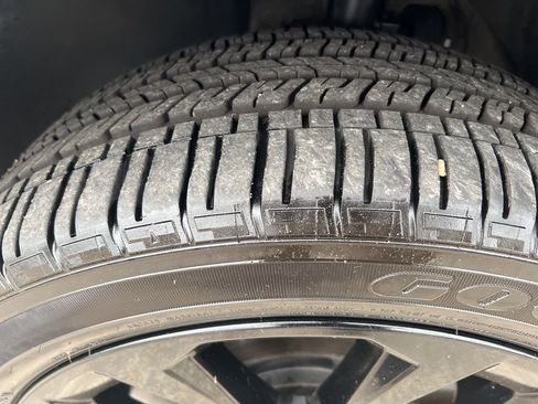 Used 2023 Kia Sorento SX image 48