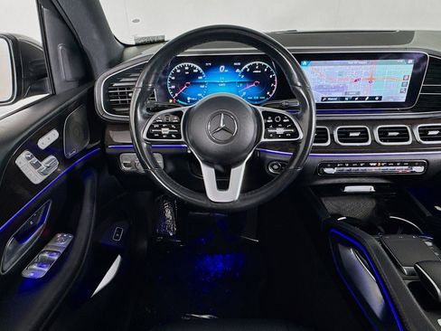 Used 2023 Mercedes-Benz GLS 450 4MATIC image 4