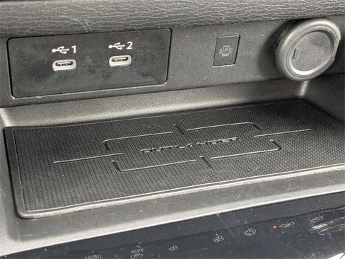 Used 2025 Mitsubishi Outlander SE image 24