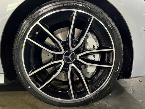 New 2025 Mercedes-Benz CLA 35 AMG 4MATIC image 9