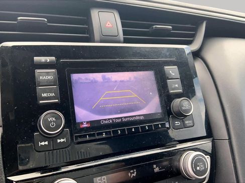 Used 2019 Honda Insight LX image 27