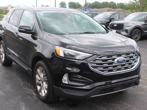 Used 2023 Ford Edge Titanium w/ Class II Trailer Tow Package AWD/4WD image 9