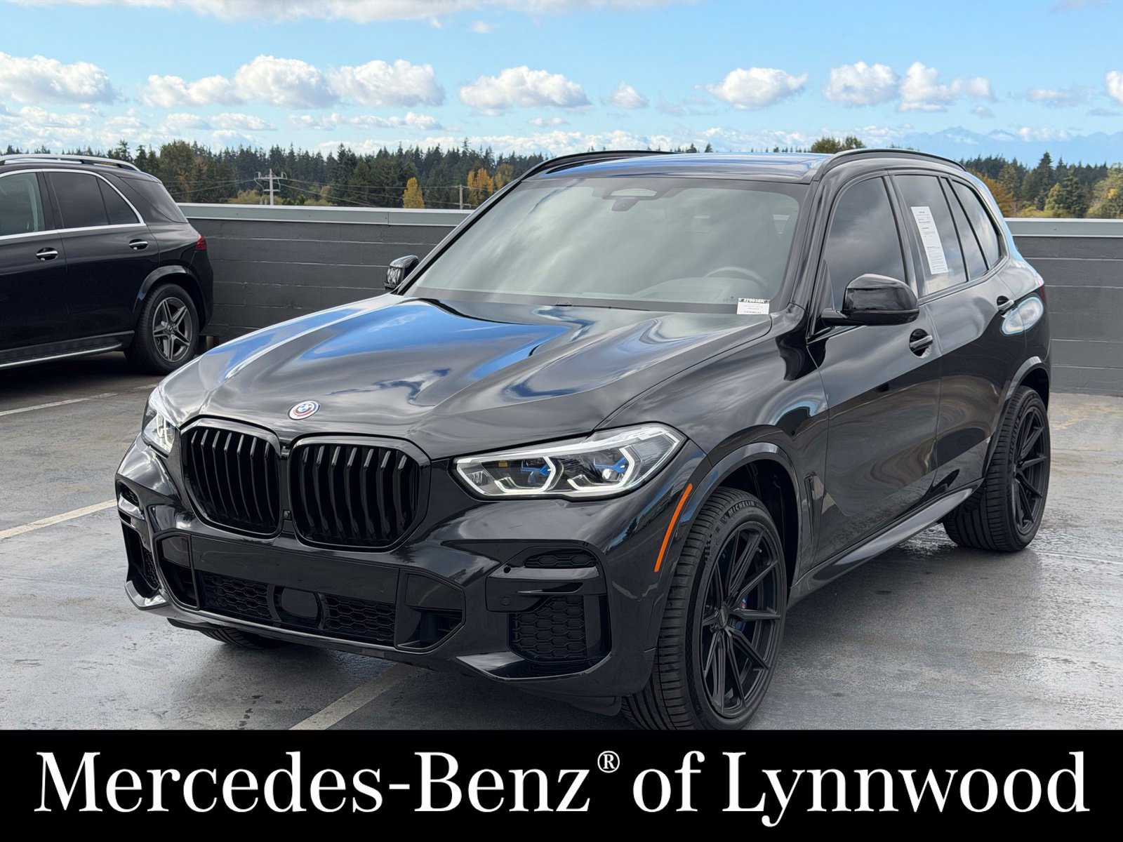 Used 2023 BMW X5 M50i w/ Executive Package AWD/4WD image 1