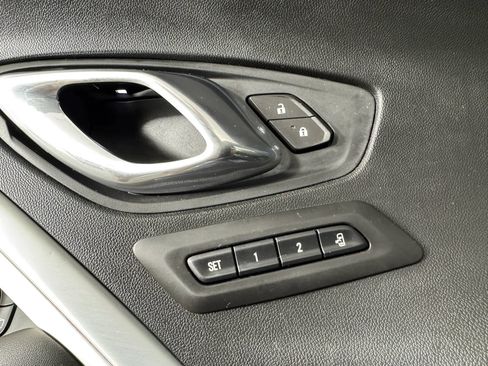 Used 2021 Chevrolet Camaro SS RWD image 44