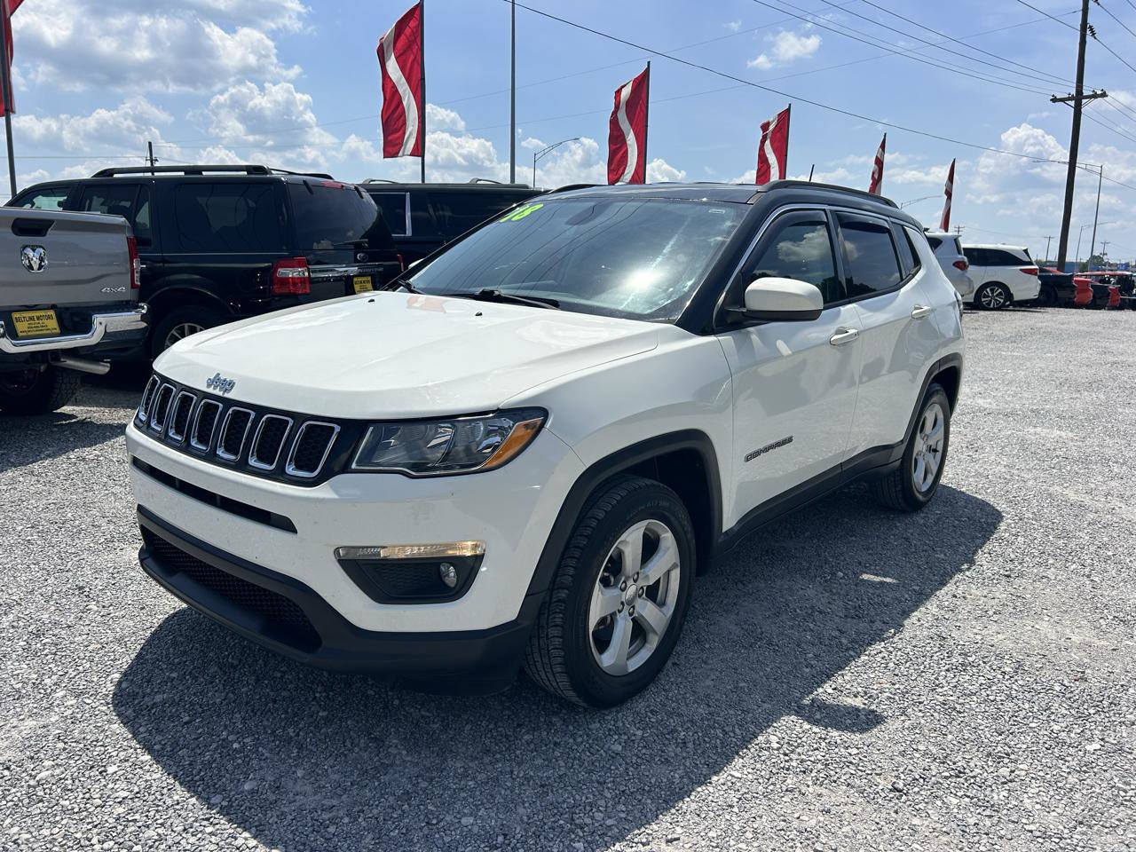 Used 2018 Jeep Compass Latitude w/ Popular Equipment Group FWD image 17