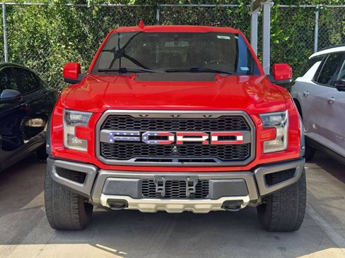 Used 2019 Ford F150 Raptor w/ Equipment Group 802A Luxury AWD/4WD image 2
